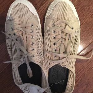 Mesh tretorn sneakers